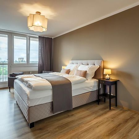 اوسترافا Golden Apartments المظهر الخارجي الصورة