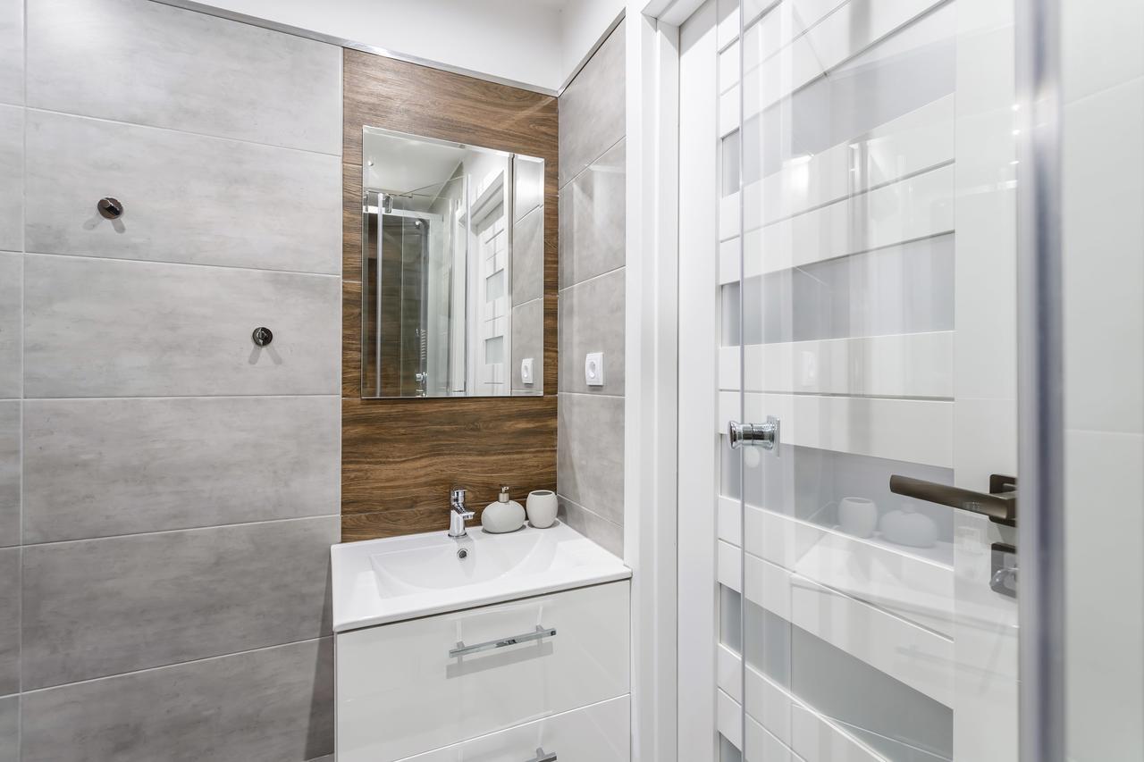 اوسترافا Golden Apartments المظهر الخارجي الصورة