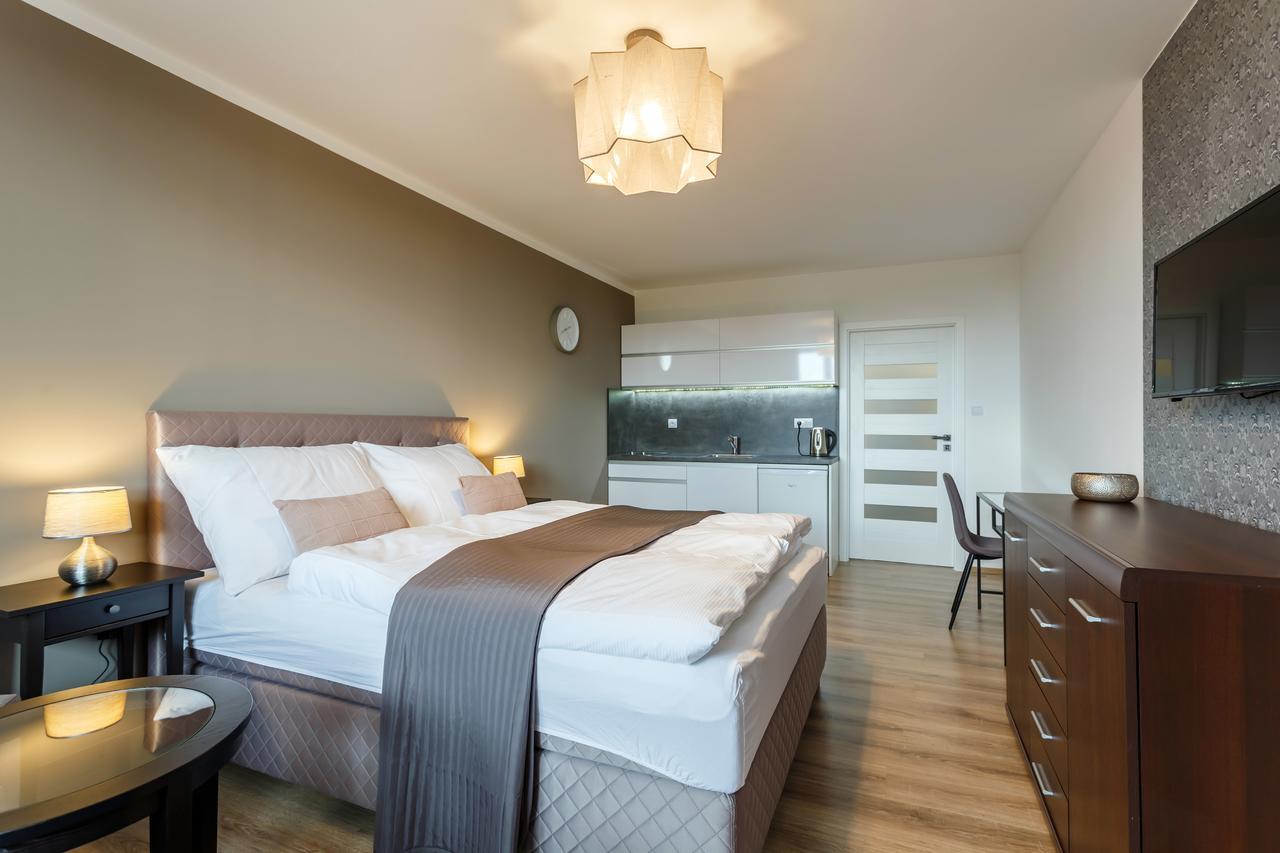 اوسترافا Golden Apartments المظهر الخارجي الصورة