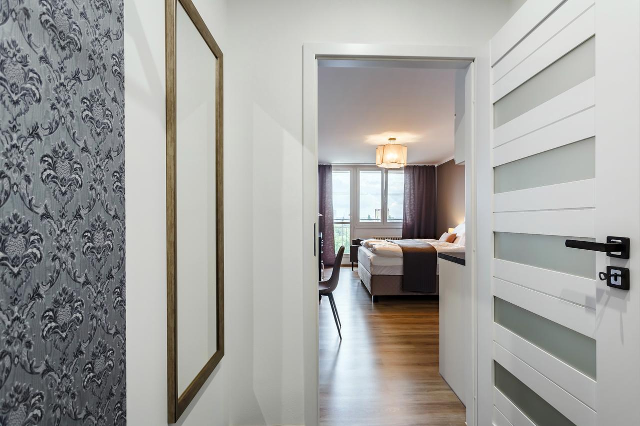 اوسترافا Golden Apartments المظهر الخارجي الصورة